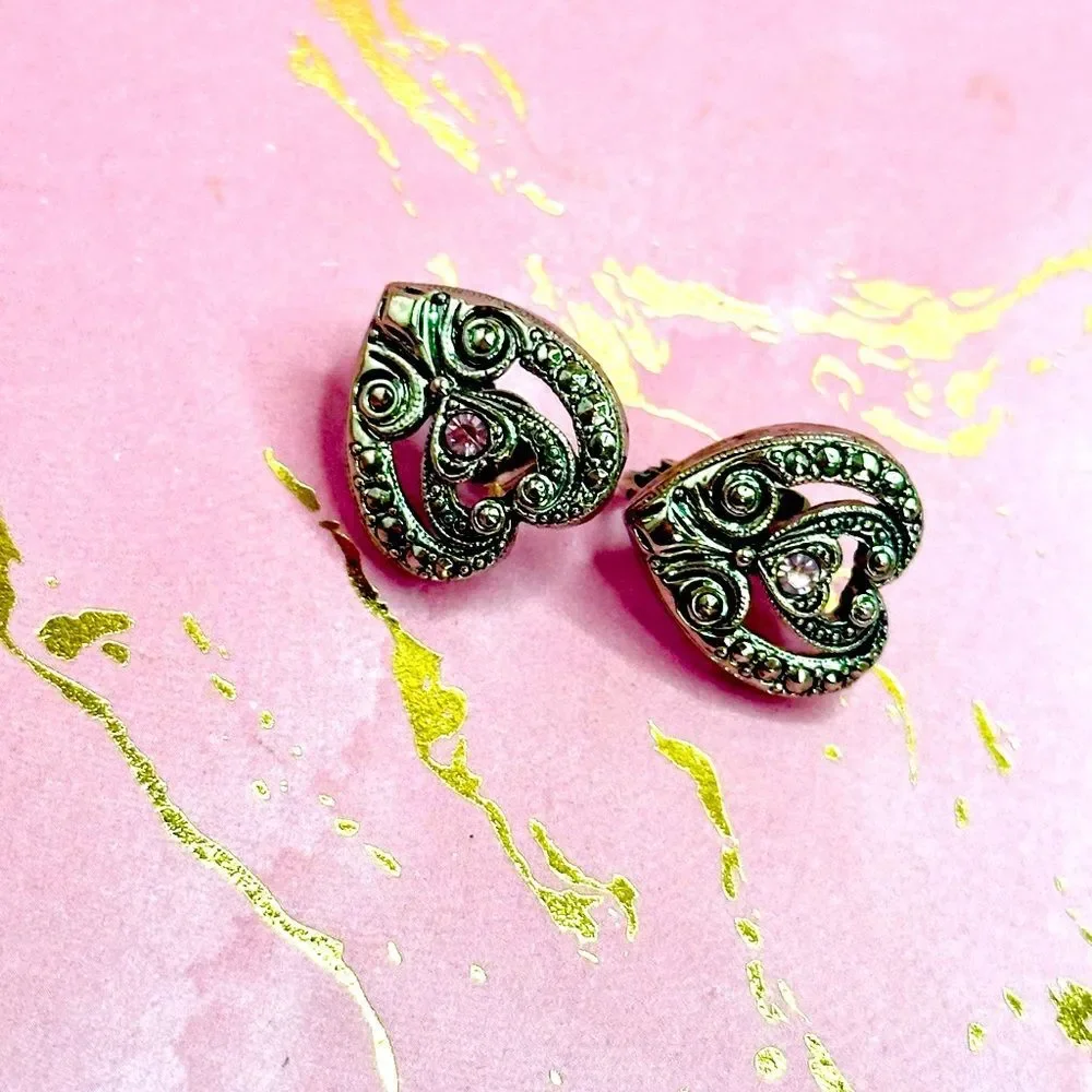 Avon Women's Vintage Silver Heart Faux Purple Stone Clip on Earrings - Picture 2 of 5